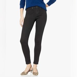 Women’s Levi’s shaping jeans